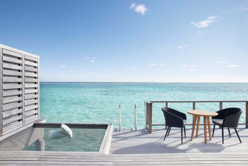 Le-Meridien-Maldives-Resort-Spa_Sunset_Overwater-Villa_Deck